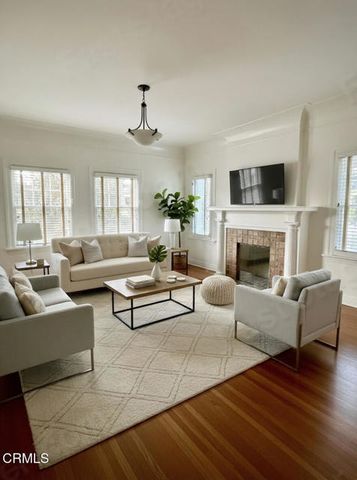 588 S Mentor Avenue B, Pasadena, CA 91106