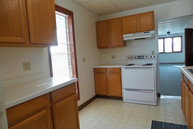 112 W SPRUCE STREET, Abbotsford, WI 54405