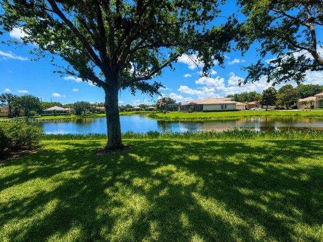 7232 Maidstone Drive, Port St. Lucie, Port St Lucie, FL 34986