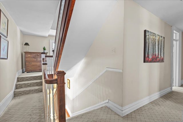490 College Road, Lake Forest, IL 60045