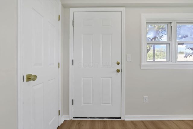 132 N Westmoor Avenue, Newark, OH 43055