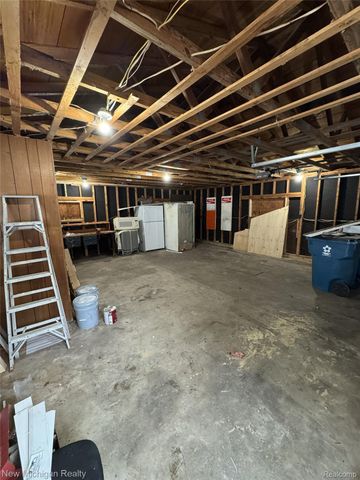 3110 McGinnis Drive, Fenton Charter Township, MI 48430