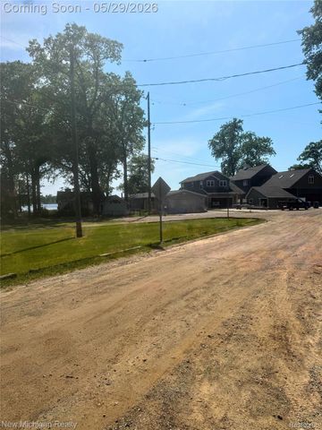 3110 McGinnis Drive, Fenton Charter Township, MI 48430
