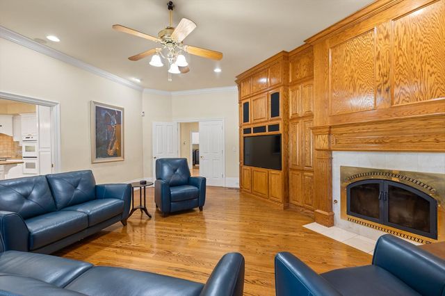 400 Marmore Rd, Chico, CA 95928