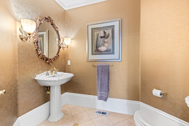 400 Marmore Rd, Chico, CA 95928