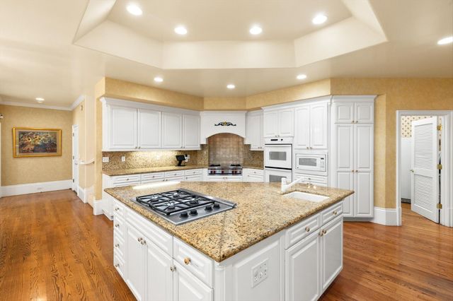 400 Marmore Rd, Chico, CA 95928