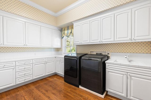 400 Marmore Rd, Chico, CA 95928