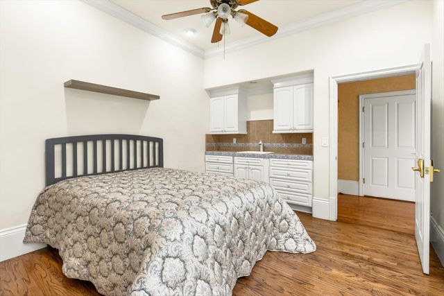 400 Marmore Rd, Chico, CA 95928