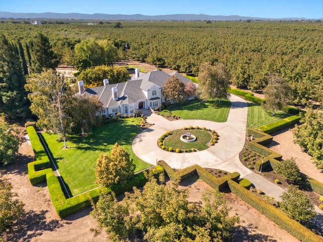 400 Marmore Rd, Chico, CA 95928