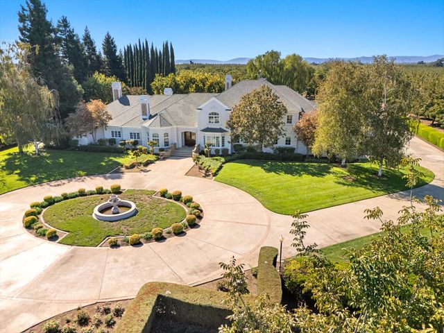 400 Marmore Rd, Chico, CA 95928