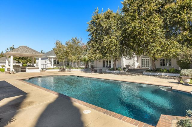 400 Marmore Rd, Chico, CA 95928