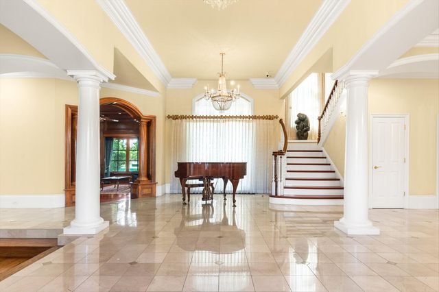 400 Marmore Rd, Chico, CA 95928