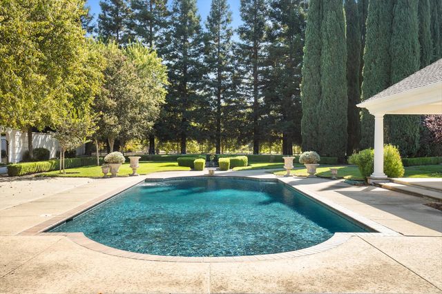 400 Marmore Rd, Chico, CA 95928