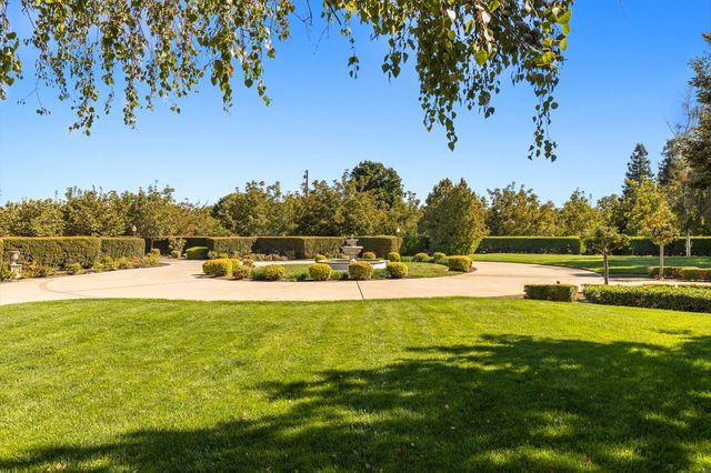 400 Marmore Rd, Chico, CA 95928