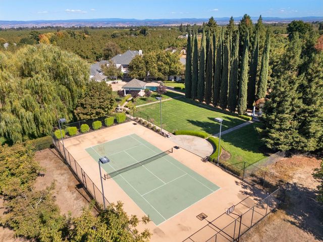 400 Marmore Rd, Chico, CA 95928