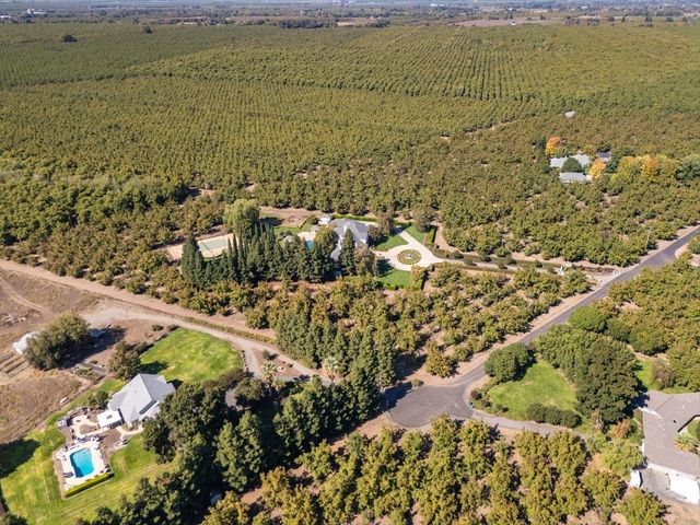 400 Marmore Rd, Chico, CA 95928