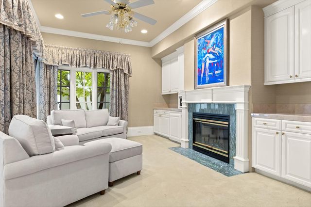 400 Marmore Rd, Chico, CA 95928