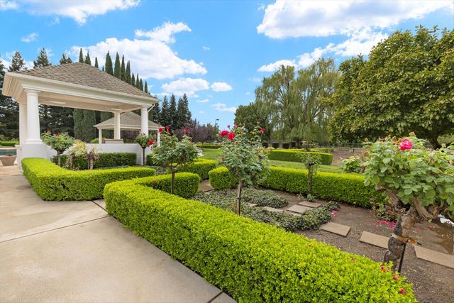 400 Marmore Rd, Chico, CA 95928