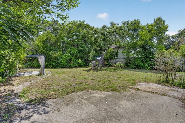 129 COLOMBA ROAD, Debary, FL 32713
