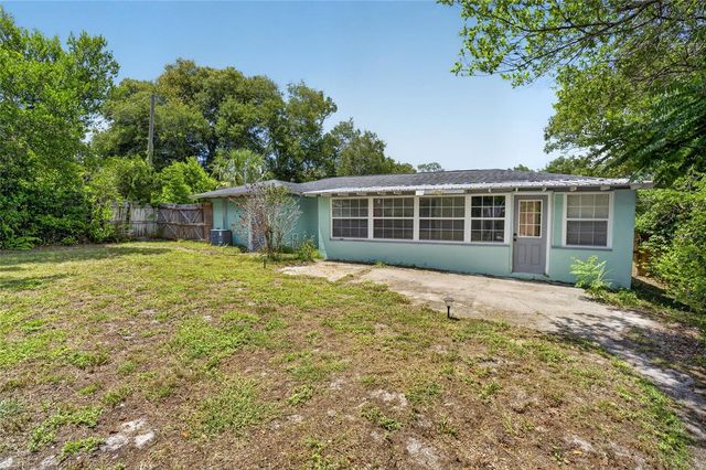 129 COLOMBA ROAD, Debary, FL 32713