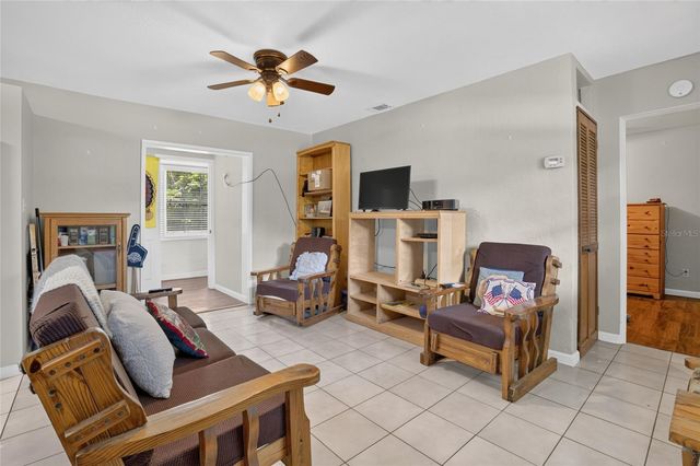 129 COLOMBA ROAD, Debary, FL 32713