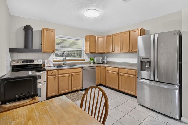 129 COLOMBA ROAD, Debary, FL 32713