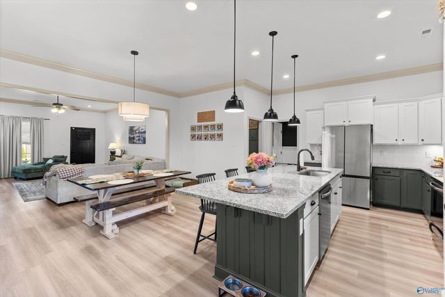 15706 Mizewell Lane, Harvest, AL 35749