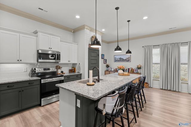 15706 Mizewell Lane, Harvest, AL 35749