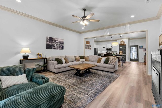 15706 Mizewell Lane, Harvest, AL 35749
