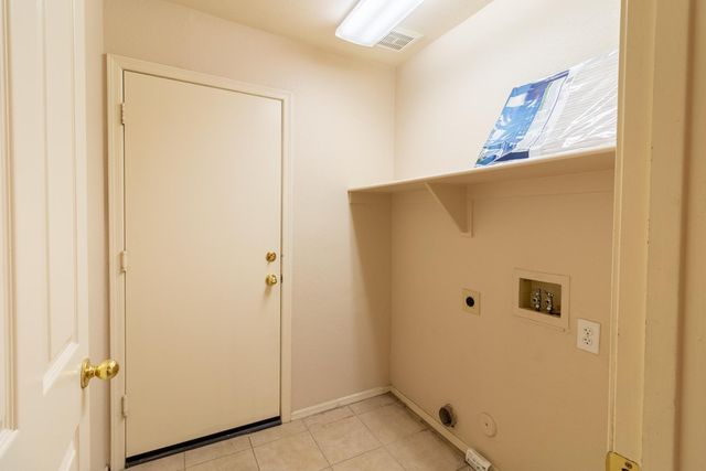 6919 E Lobo Avenue, Mesa, AZ 85209