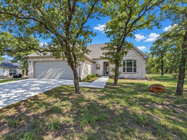 196 Bridwell Lane, Runaway Bay, TX 76426