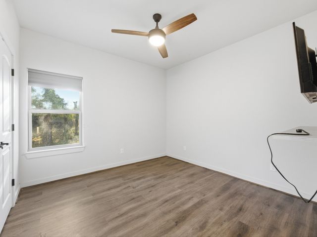 196 Bridwell Lane, Runaway Bay, TX 76426