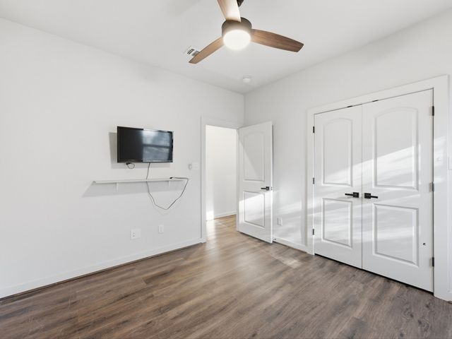 196 Bridwell Lane, Runaway Bay, TX 76426