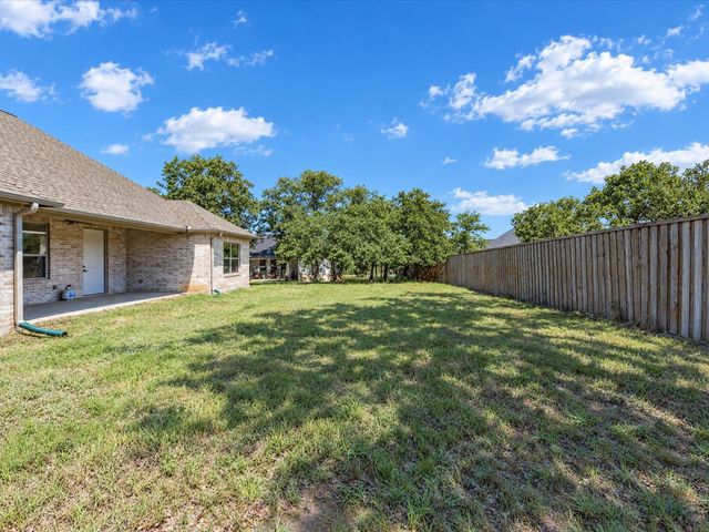 196 Bridwell Lane, Runaway Bay, TX 76426
