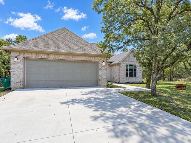 196 Bridwell Lane, Runaway Bay, TX 76426