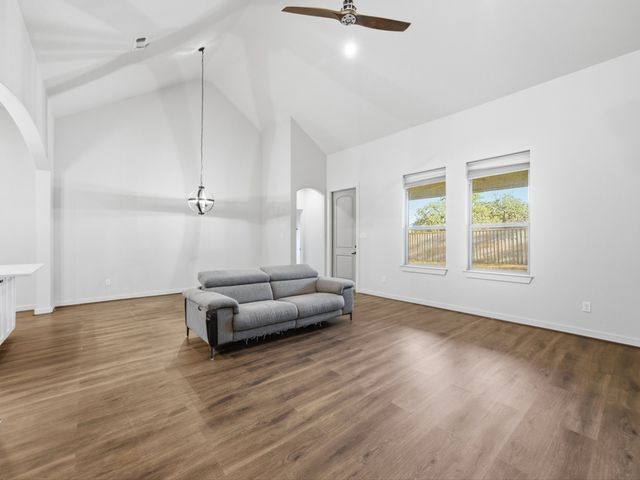 196 Bridwell Lane, Runaway Bay, TX 76426