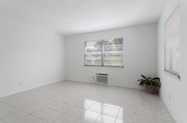 216 S Ocean Breeze #1 Dn, Lake Worth Beach, FL 33460