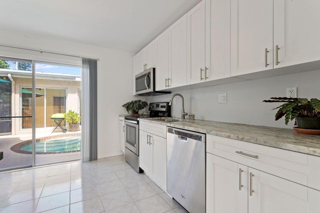 216 S Ocean Breeze #1 Dn, Lake Worth Beach, FL 33460