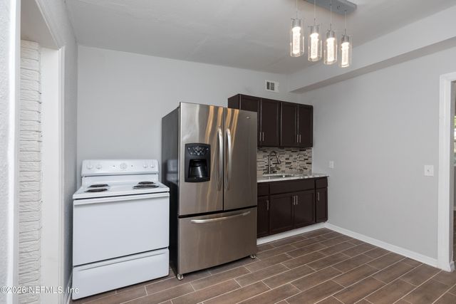 8617 3RD Avenue, Jacksonville, FL 32208