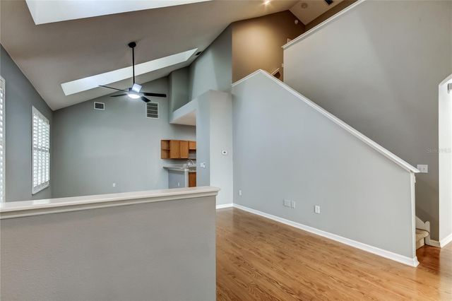 9002 SPRING GARDEN WAY, Tampa, FL 33626