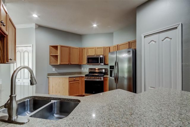 9002 SPRING GARDEN WAY, Tampa, FL 33626