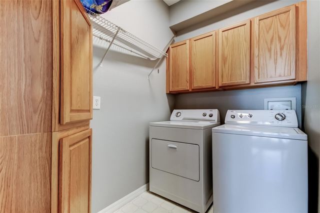 9002 SPRING GARDEN WAY, Tampa, FL 33626