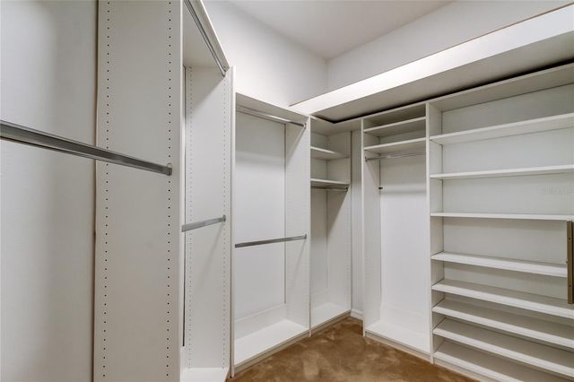 9002 SPRING GARDEN WAY, Tampa, FL 33626