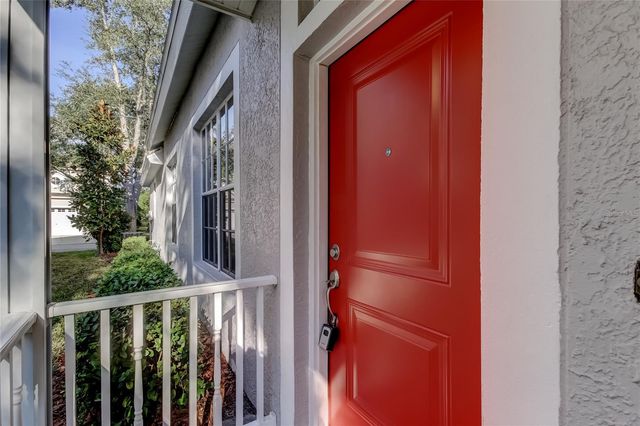 9002 SPRING GARDEN WAY, Tampa, FL 33626