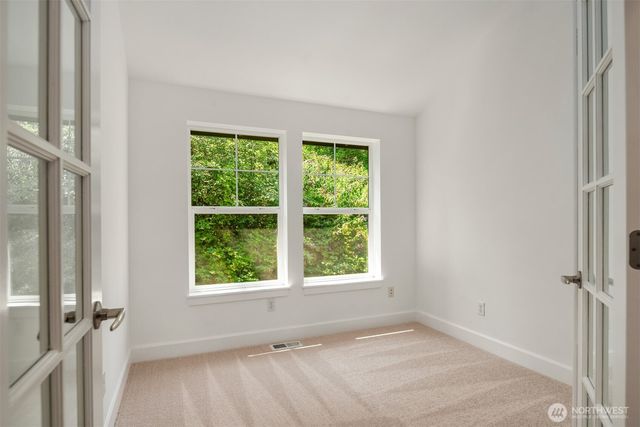 2755 SW Sylvan Heights Drive, Seattle, WA 98106
