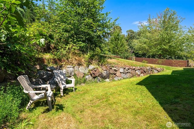 2755 SW Sylvan Heights Drive, Seattle, WA 98106