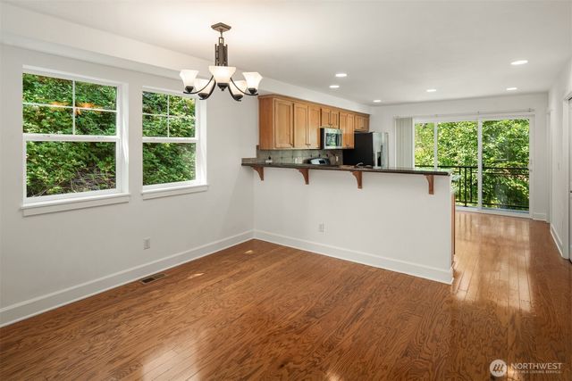 2755 SW Sylvan Heights Drive, Seattle, WA 98106