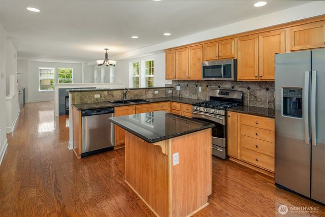 2755 SW Sylvan Heights Drive, Seattle, WA 98106