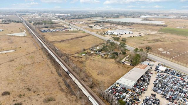 4140 E Highway 6, Alvin, TX 77511