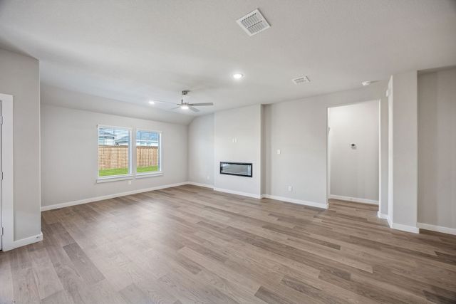 10609 Blakely Creek Road, Fort Worth, TX 76126